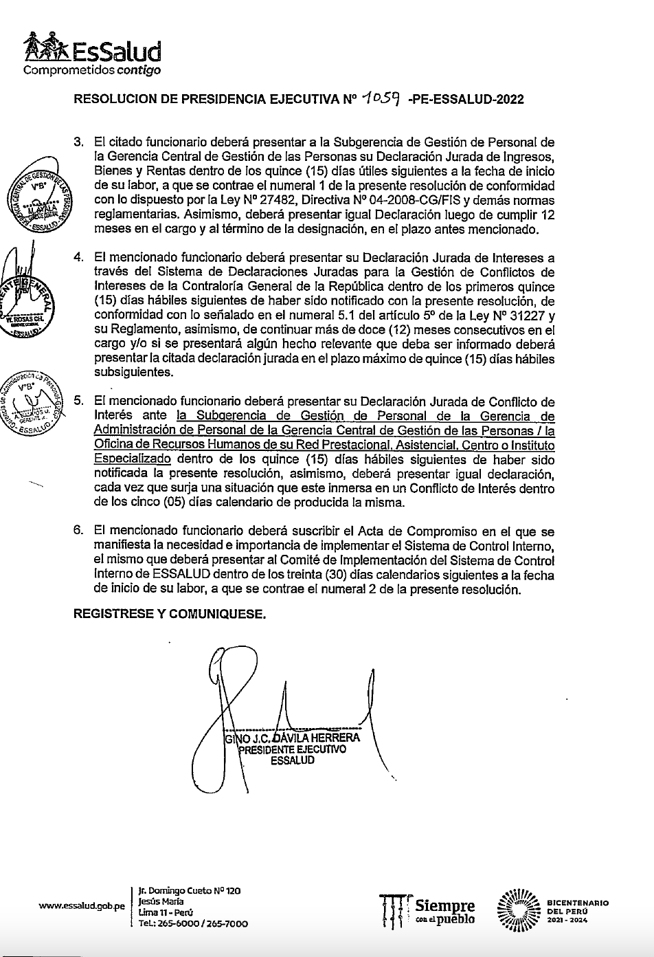 Siendo responsable funcional de la fuga de Juan Silva Villegas, el exministro del Interior retornará a un puesto estatal. Dimitri Senmache Artola, sin cursar estudios de Medicina, asumirá la Gerencia de la Persona Adulta Mayor y Persona con Discapacidad de Essalud. 